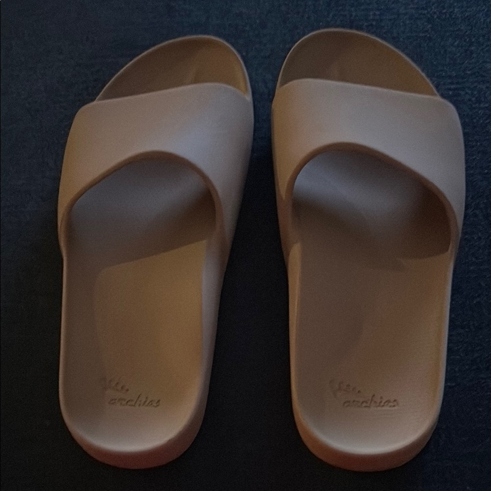 Archies women’s Beige Slide Sandals